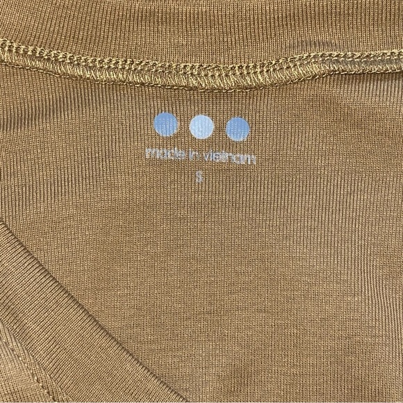 Three Dots 3/4 Sleeve V Neck Tee - Picture 3 of 5